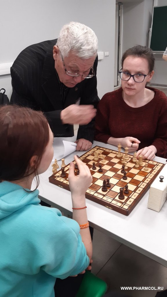 Спартакиада. 2 место в соревнованиях по шахматам (девушки)