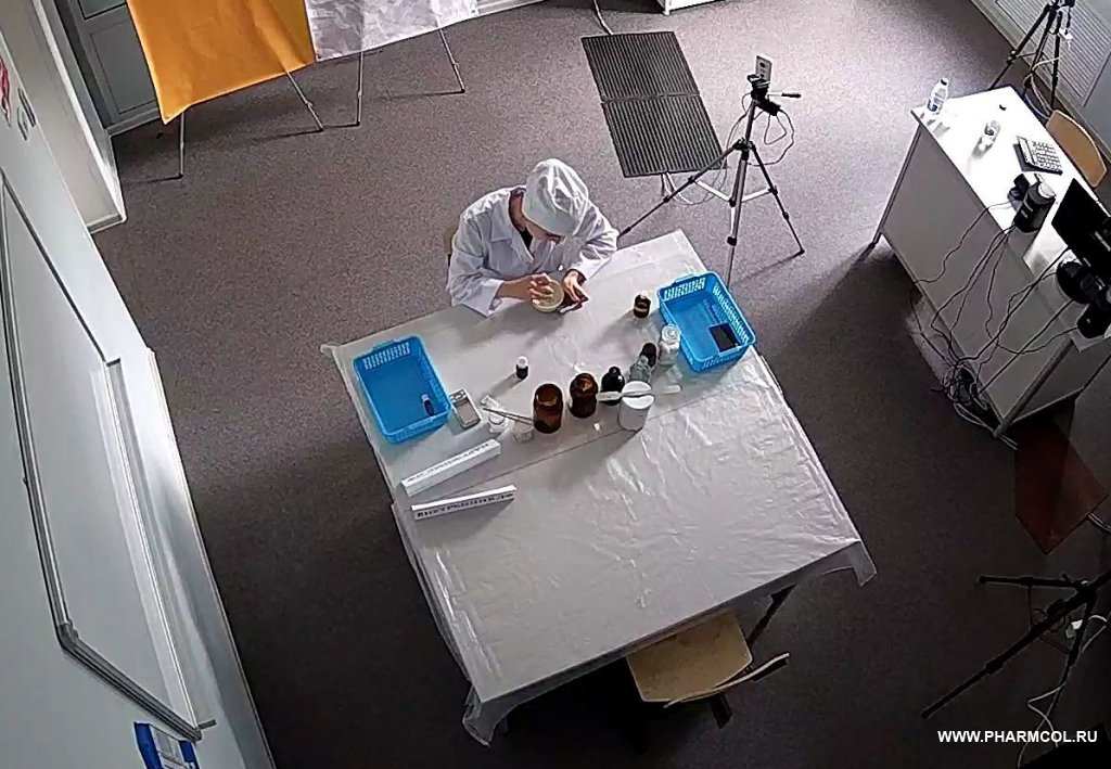 Финал VIII Национального чемпионата "Молодые профессионалы (WorldSkills Russia). Компетенция «Фармацевтика». Соревнования продолжаются