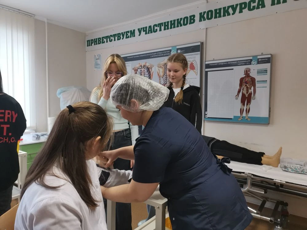 Центр карьеры. Месячник СПО. Федеральный проект «Билет в будущее». Профессиональная проба «Медицинская сестра процедурного кабинета»