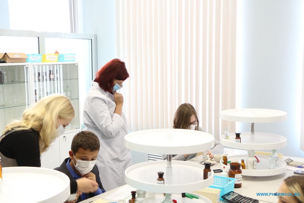 Фестиваль профессий «Билет в будущее» профессиональная проба по компетенции «Фармацевтика»