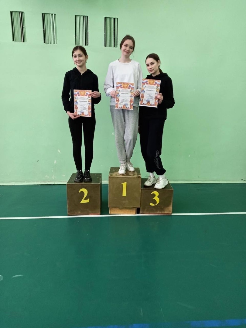 Спортивные соревнования «А ну-ка, девушки!» 