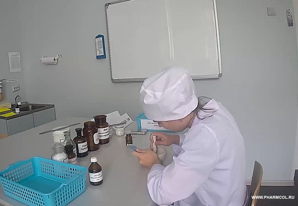 Финал VIII Национального чемпионата "Молодые профессионалы (WorldSkills Russia). Компетенция «Фармацевтика» - 2 место