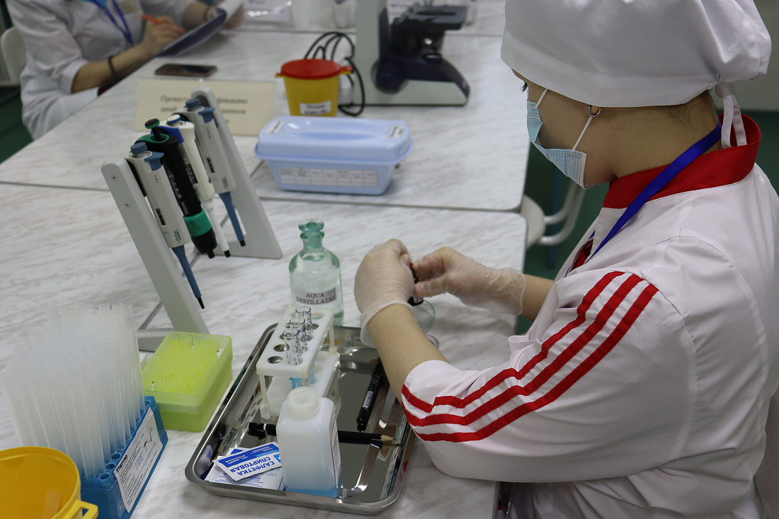 Очный тур отборочного этапа Всероссийского конкурса среди медицинских и фармацевтических колледжей в номинации «Студент года по специальности Лабораторная диагностика»