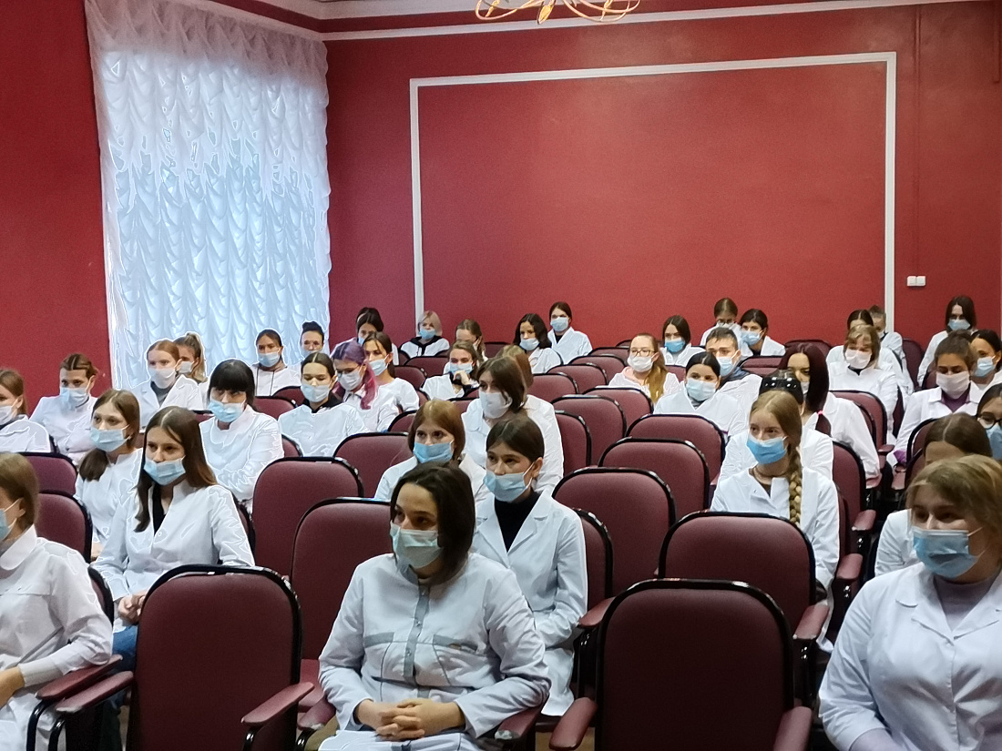 Встреча администрации колледжа со студентами нового набора, обучающихся по специальности «Сестринское дело»