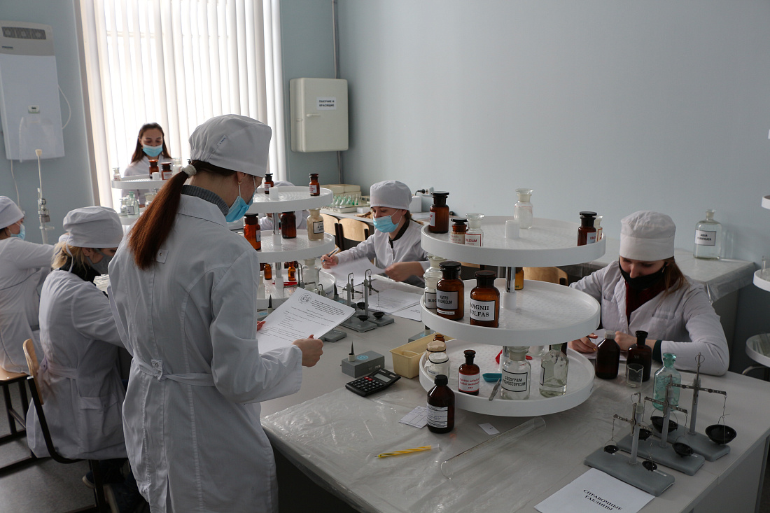 Итоги областного конкурса «Мастер – золотые руки» по специальности среднего профессионального образования 33.02.01. Фармация - регионального этапа Всероссийской олимпиады профессионального мастерства