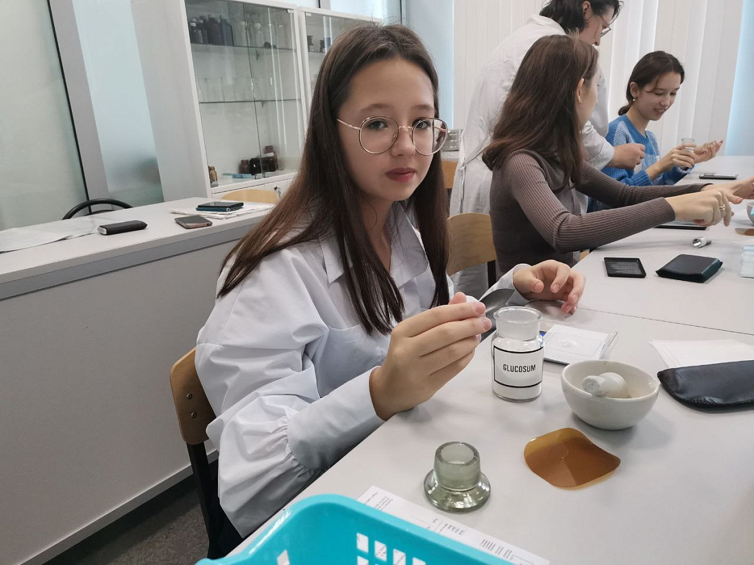 Федеральный проект «Билет в будущее». Профессиональная  проба «Фармацевт» 