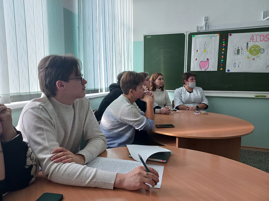 Открытое занятие по иностранному языку в колледже: практика в полилингвистической среде