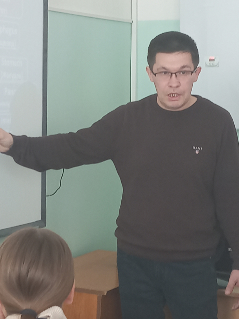 Открытое практическое занятие по иностранному языку: студенты освоили медицинскую тематику