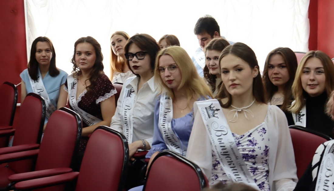 Торжественная церемония вручения дипломов прошла в Ульяновском фармацевтическом колледже