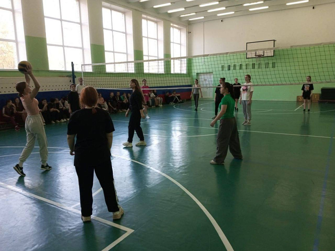 Спортивные  соревнования по пионерболу