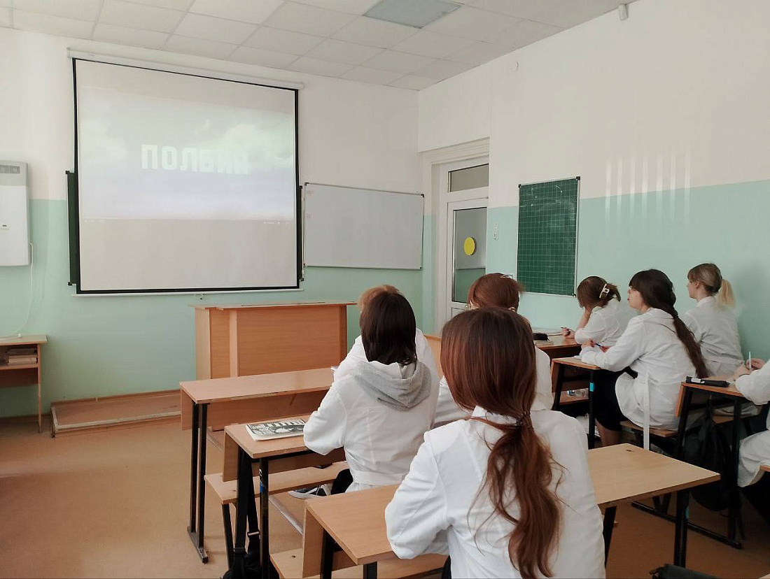 В Ульяновском  фармацевтическом  колледже прошел  показ фильма «Полбин»