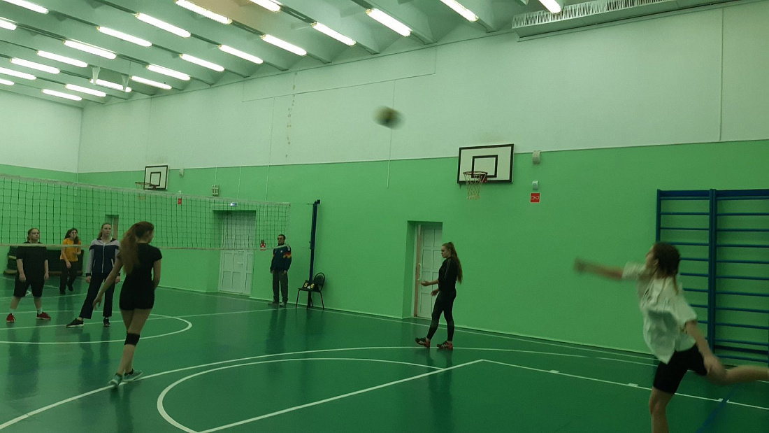 Соревнования  по волейболу среди студентов 