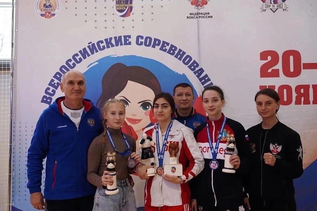 Всероссийские соревнования по боксу «Олимпийские надежды»  среди девушек. Серебряная  медаль!
