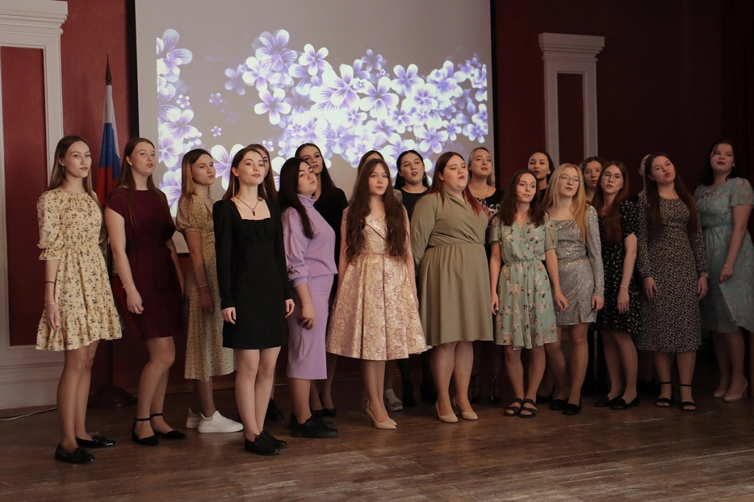 Праздничный  концерт, посвященный Международному женскому дню - 8 марта