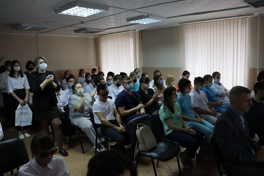 Торжественная встреча, посвященная Дню белой трости