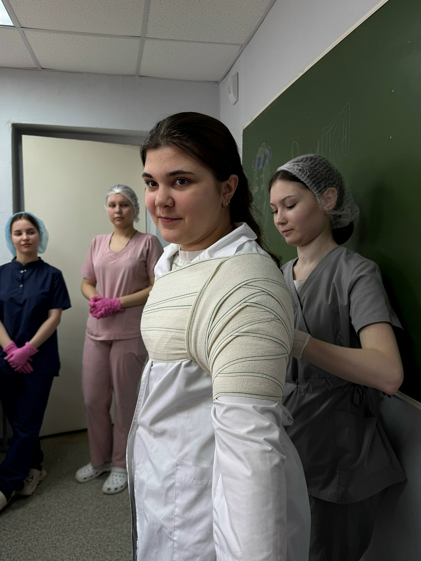 Декада  специальностей «Сестринское дело», «Лечебное дело» и «Медицинский массаж». Профессионально - ориентированный мастер-класс «Мастерская старшекурсника»