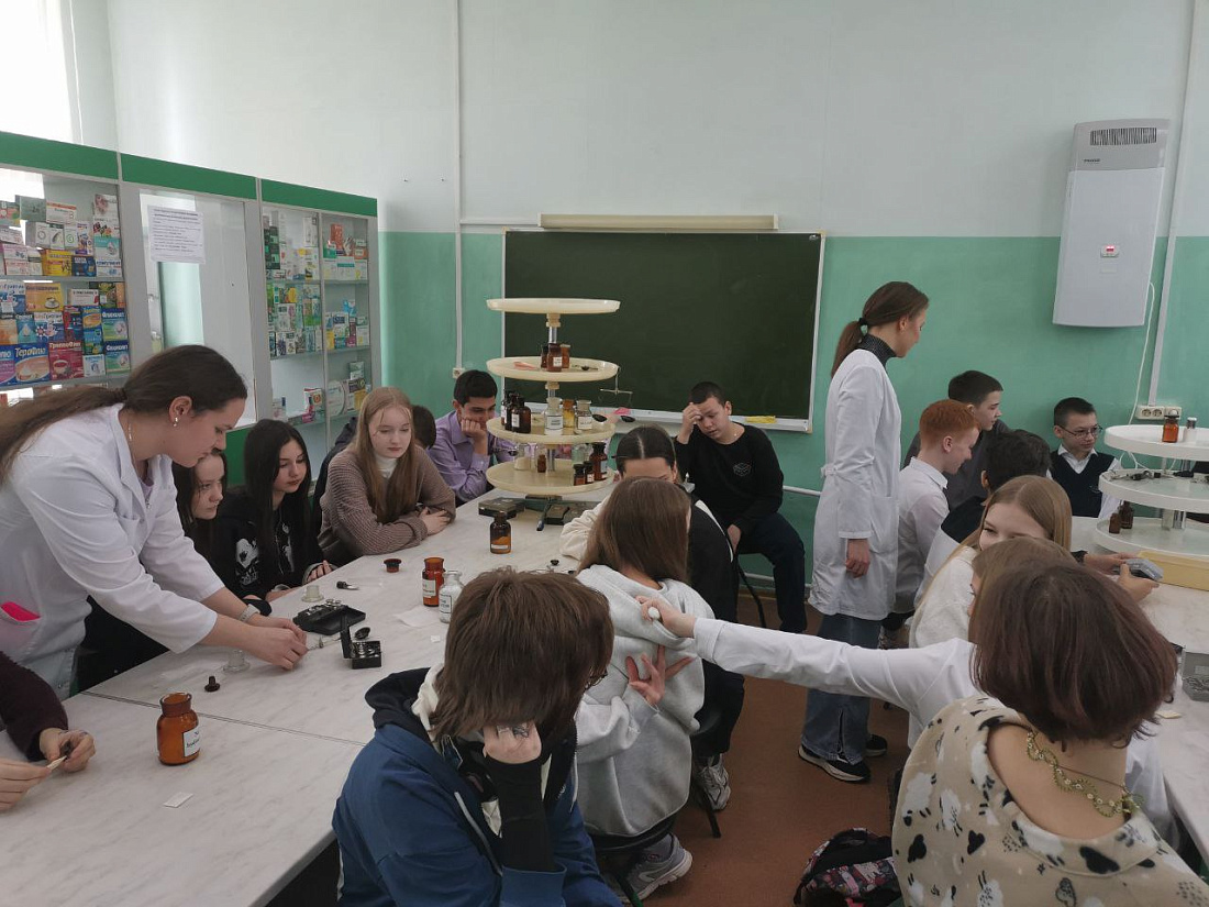 Региональный этап чемпионата Ульяновской области  «Профессионалы». Работа профориентационных площадок ФГБ ПОУ «УФК» Минздрава России.