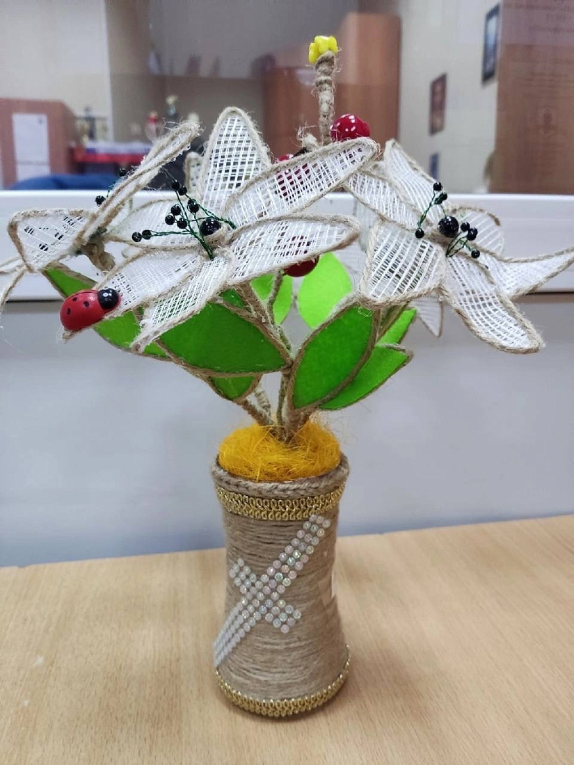 Итоги районного конкурса открыток, поделок, поэтических произведений ко Дню Матери.