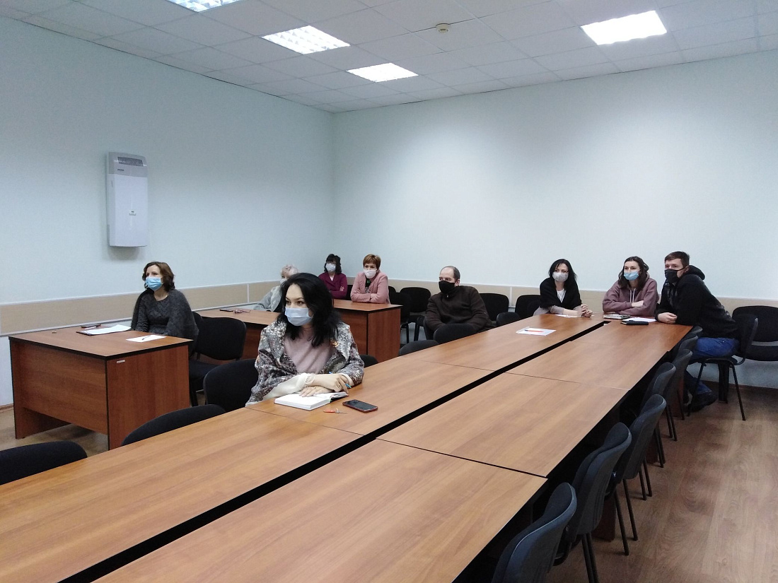 Заседание в творческой группе преподавателей на тему «Совершенствование компетенций преподавателей по использованию дистанционных технологий и электронного обучения»