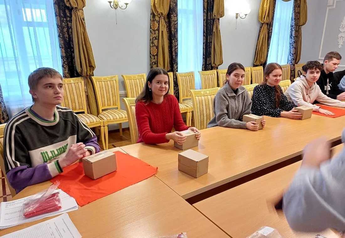 Студенты посетили экскурсию «Сувениры путешествия»
