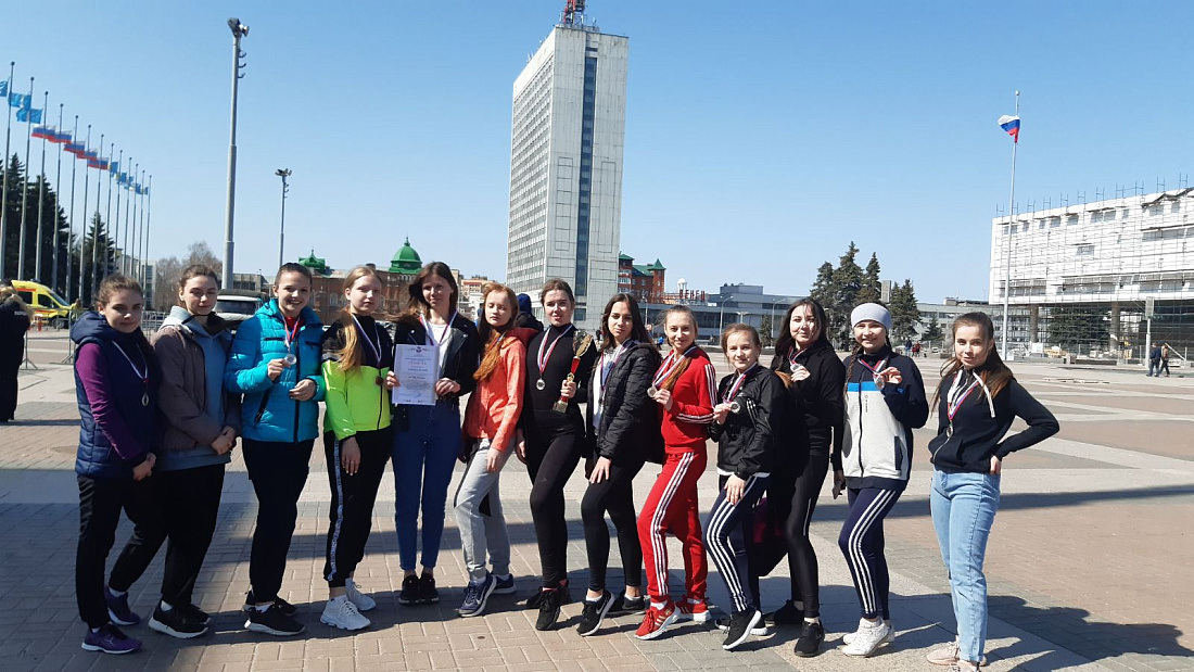 Легкоатлетические эстафета Ленинского района. 3-е место!