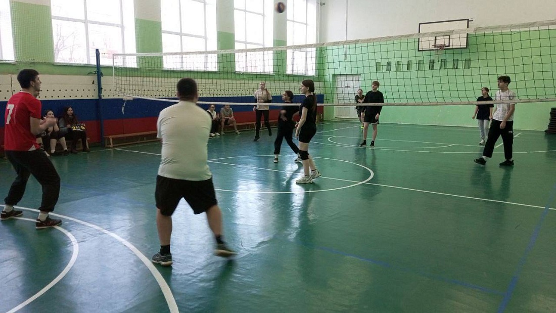День российского студенчества. Спортивные  соревнования по волейболу