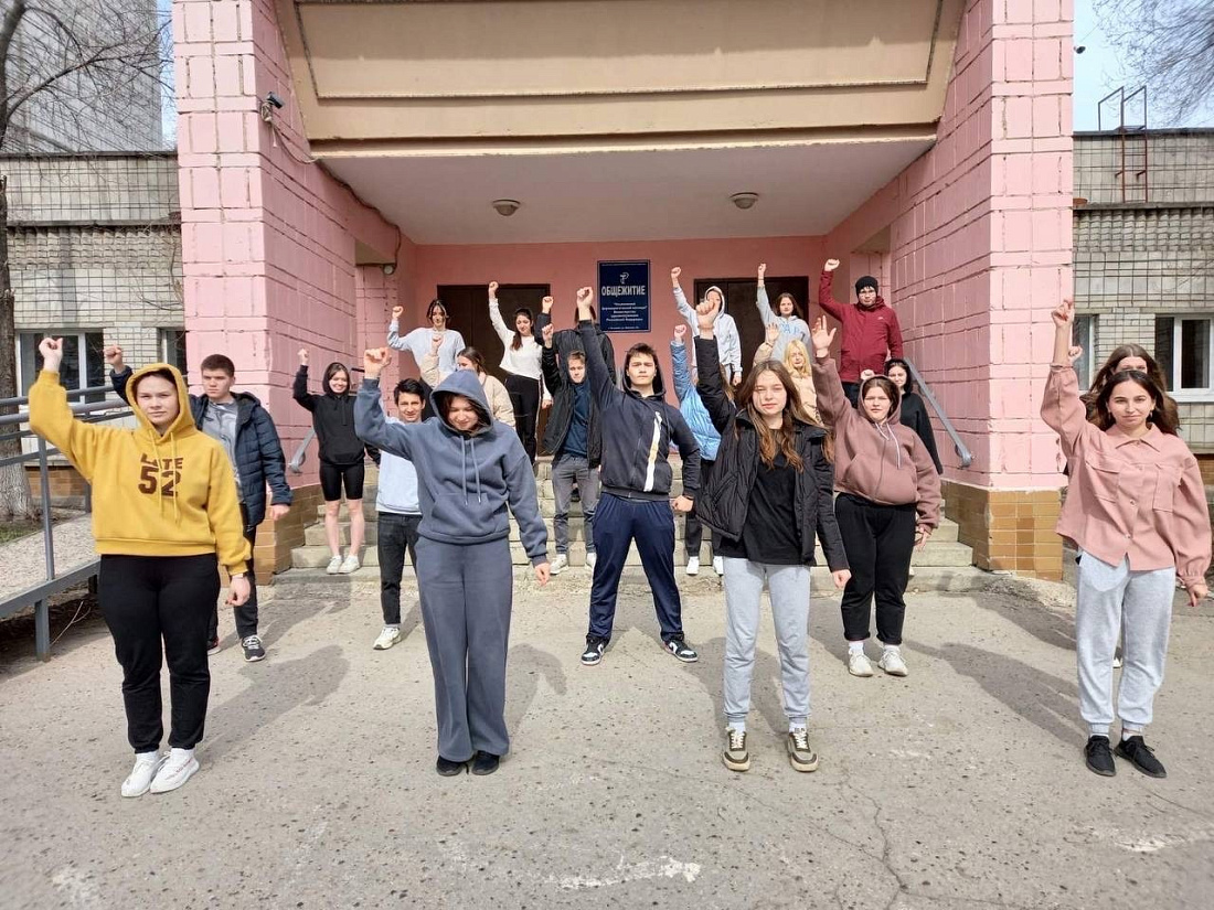 Физкультминутка  на свежем воздухе «Будь здоров!»