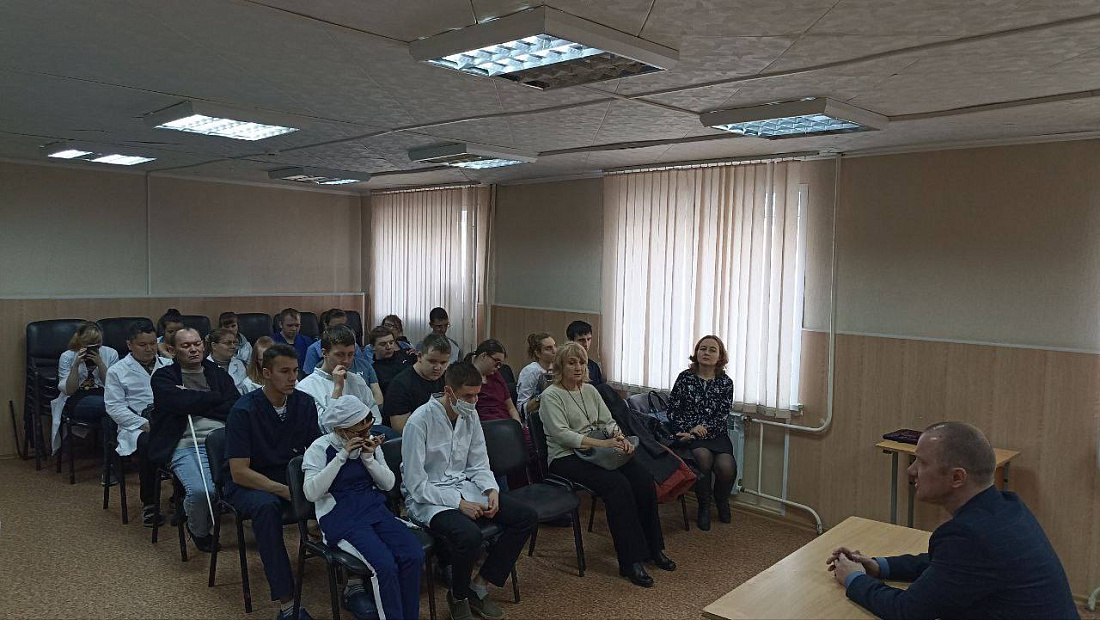 Месячник «Белая трость». Встреча   с председателем ульяновской областной общественной организации ВОС. Служба  содействия трудоустройства выпускников.