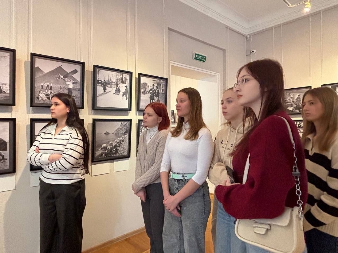 Выставка  «Евгений Халдей. Фотолетопись», посвященная 80-летию Победы в Великой Отечественной войне