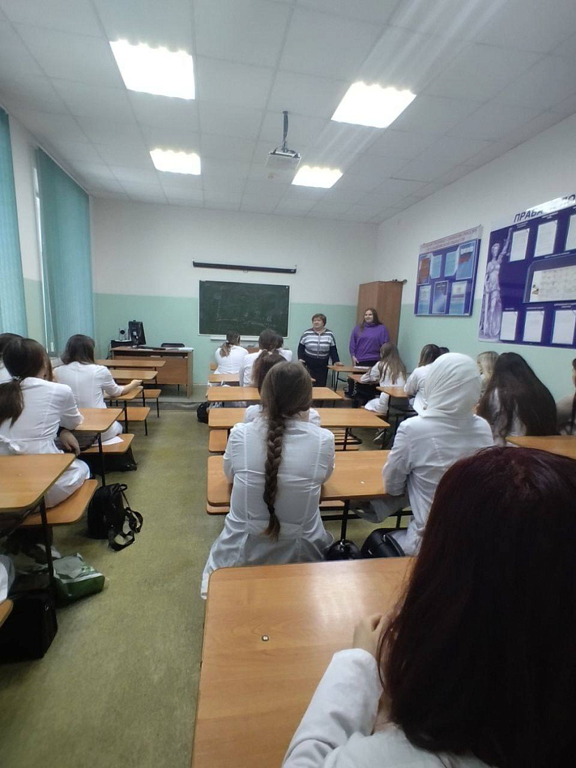 Встреча  представителей Ленинской администрации со студентами колледжа.