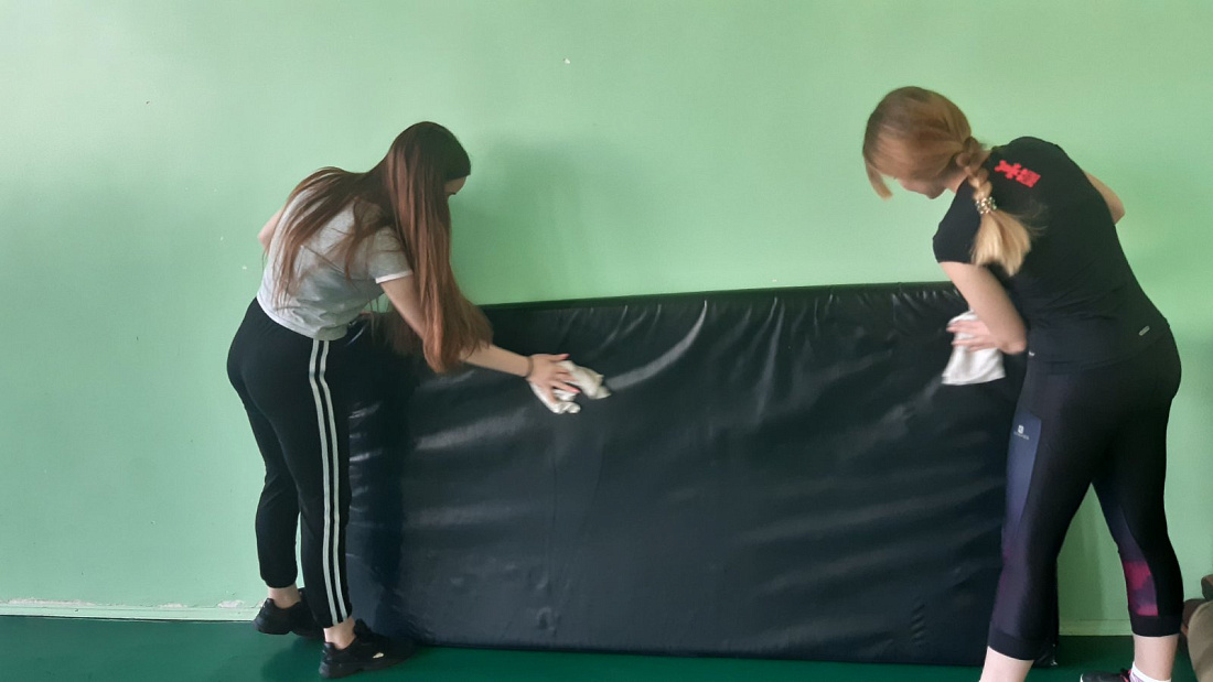 Субботник «Чистый колледж»