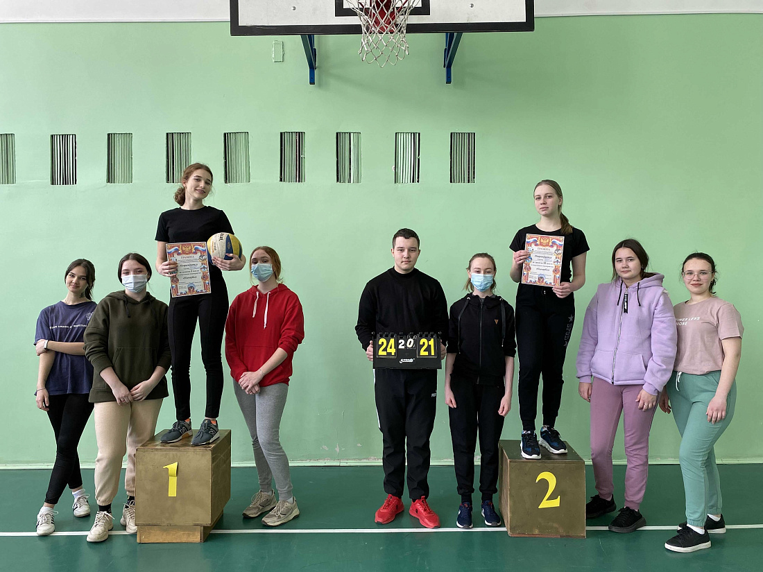 Декада специальностей «Сестринское дело», «Лечебное дело»,  «Медицинский массаж». Спортивное  мероприятие по пионерболу