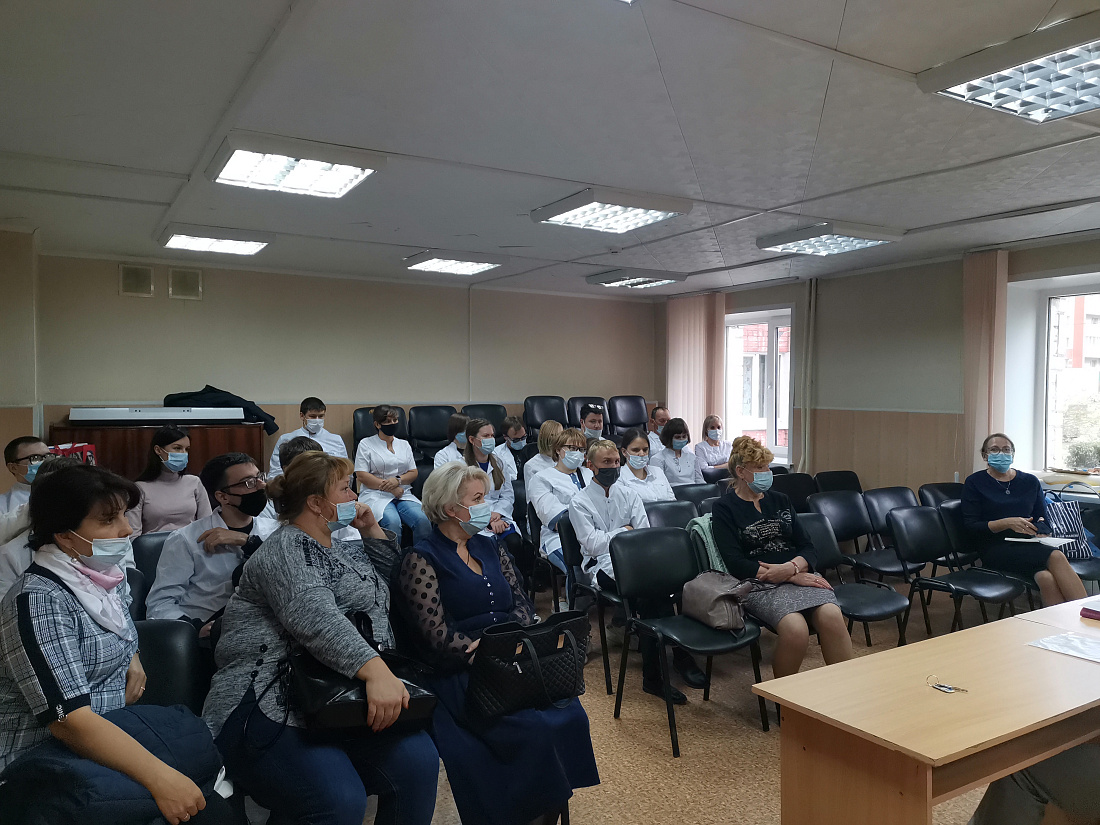 Встреча администрации колледжа со студентами нового набора специальности «Медицинский массаж»