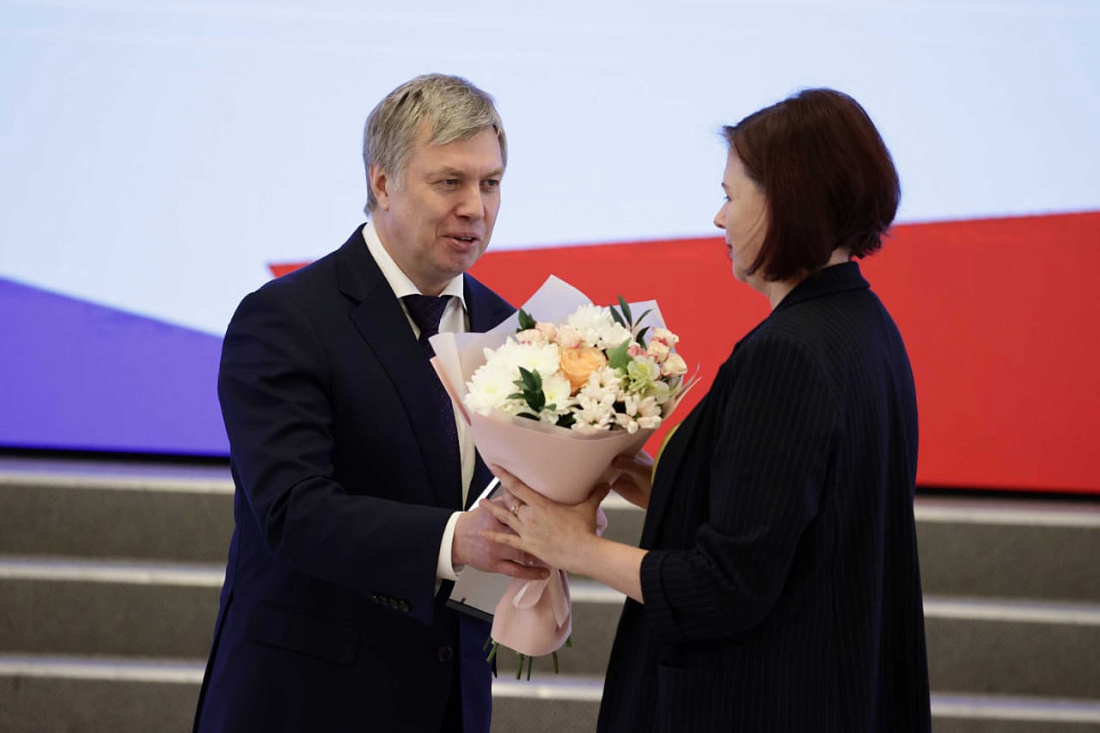 Губернатор Ульяновской области вручил награды  призёрам  Х Национального чемпионата «Молодые профессионалы»