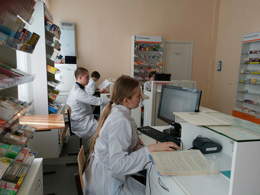 Региональный   этап Всероссийского чемпионатного движения по профессиональному мастерству «Профессионалы». Соревнования по компетенциям «Фармацевтика» и «Лабораторный медицинский анализ».  2-ой день.