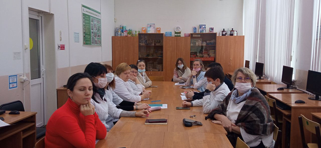 Занятие  в Школе педагогического мастерства