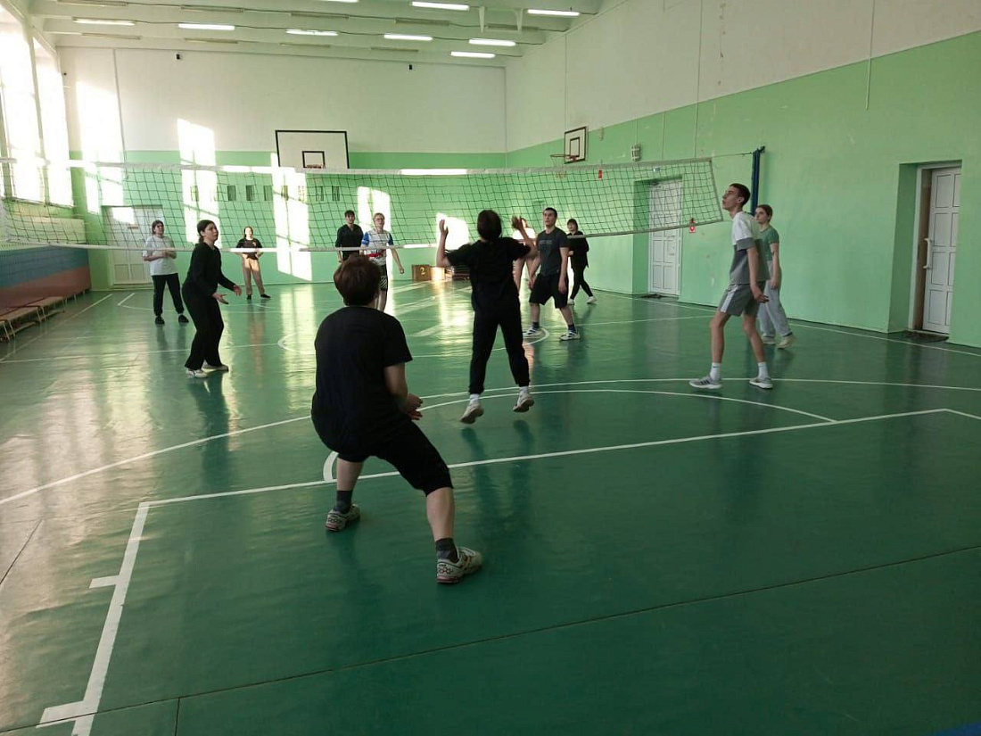Месячник  ЗОЖ.  Соревнования  по волейболу