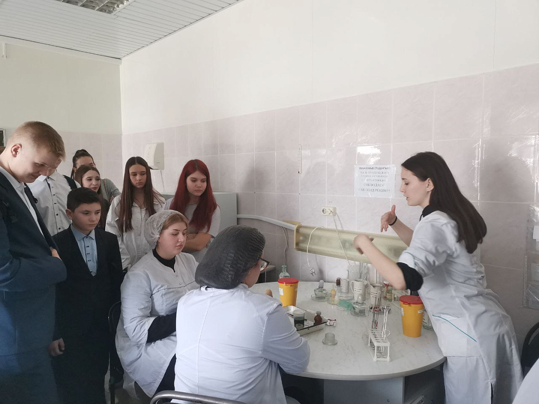 Региональный этап чемпионата Ульяновской области  «Профессионалы». Работа профориентационных площадок ФГБ ПОУ «УФК» Минздрава России.