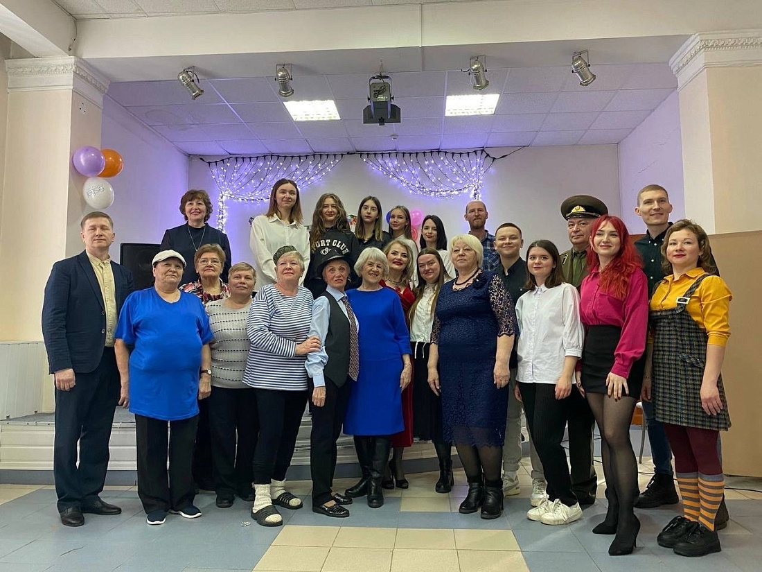 Выступление ансамбля жестовой песни «Живые руки»