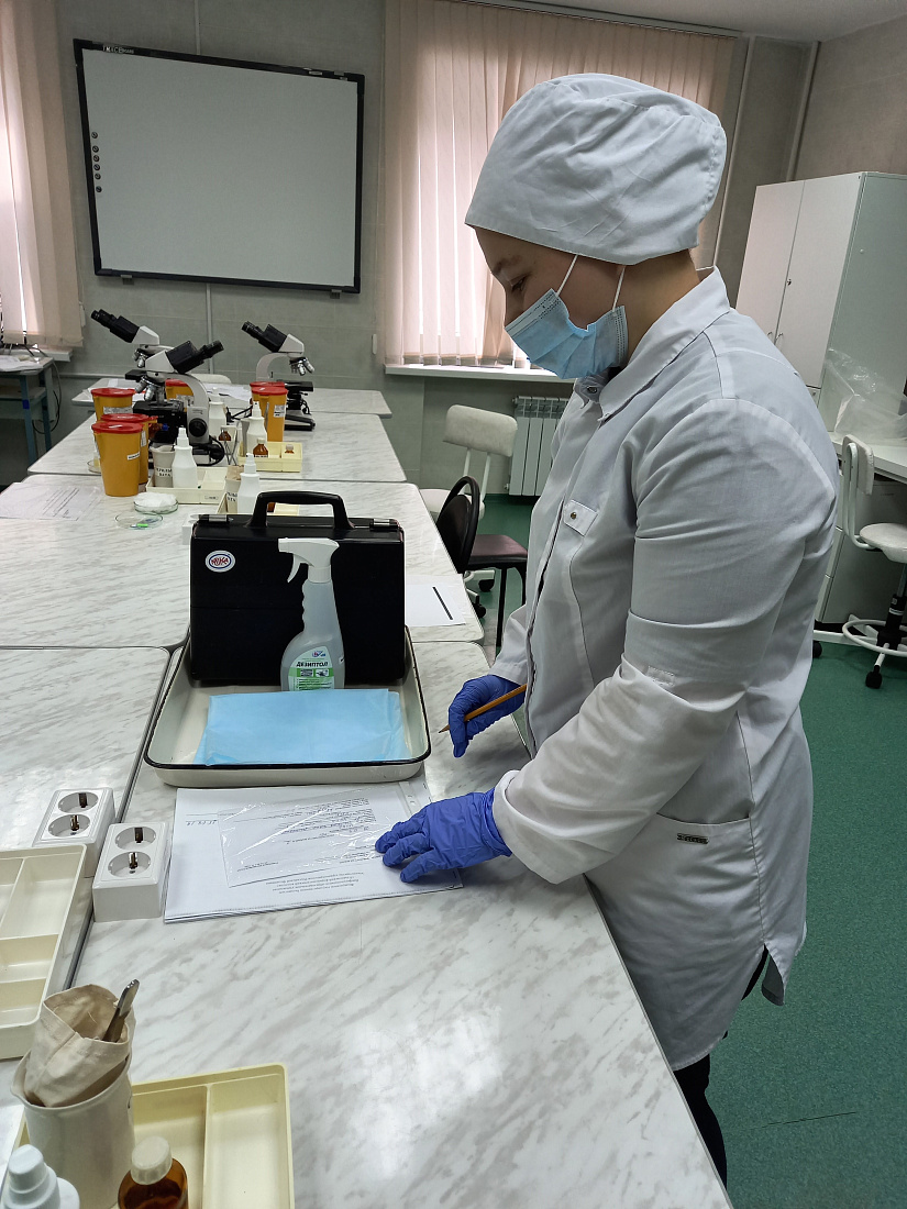 Начальный  этап  Х открытого регионального чемпионата «Молодые профессионалы» (WorldSkillsRussia) Ульяновской области  по компетенциям  «Лабораторный медицинский анализ»  и «Фармацевтика» 