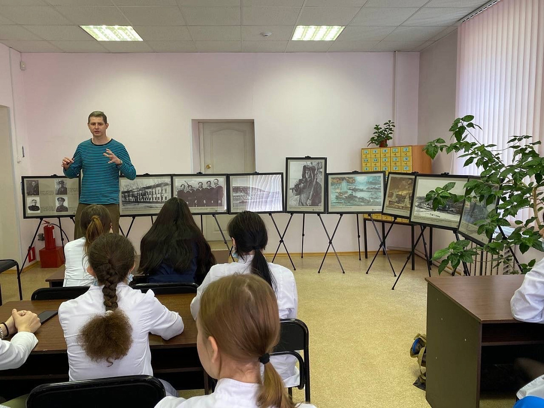 Выставка  «Волжская военная флотилия. Ульяновск-Сталинград. Рука помощи»