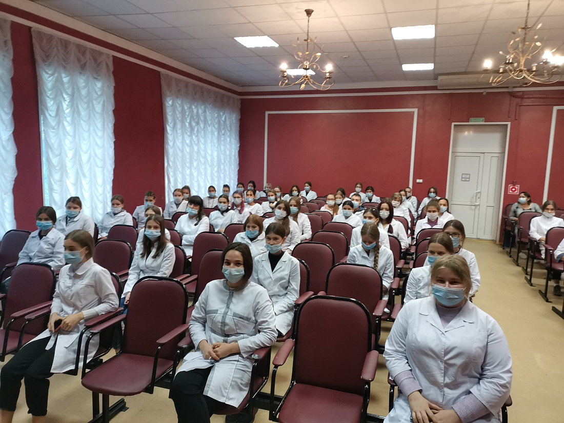 Встреча администрации колледжа со студентами нового набора, обучающихся по специальности «Сестринское дело»