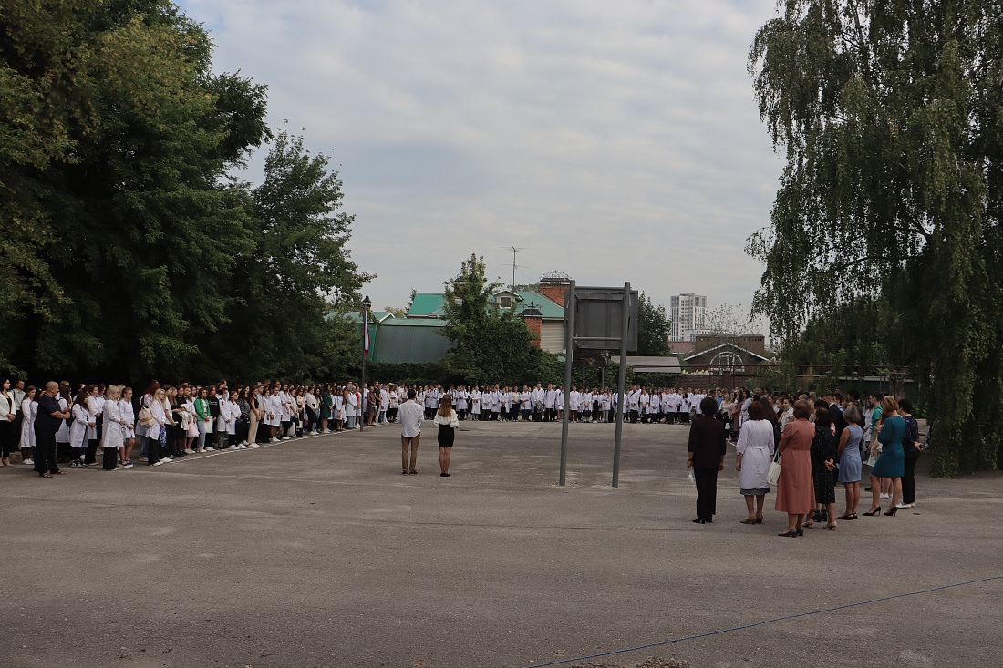 Торжественная  линейка  «Здравствуй колледж–2022»