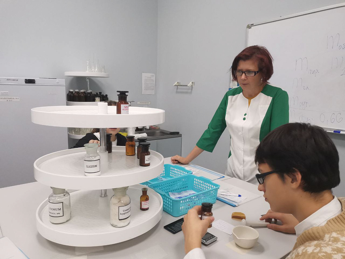 Федеральный проект «Билет в будущее». Профессиональная  проба «Фармацевт» 