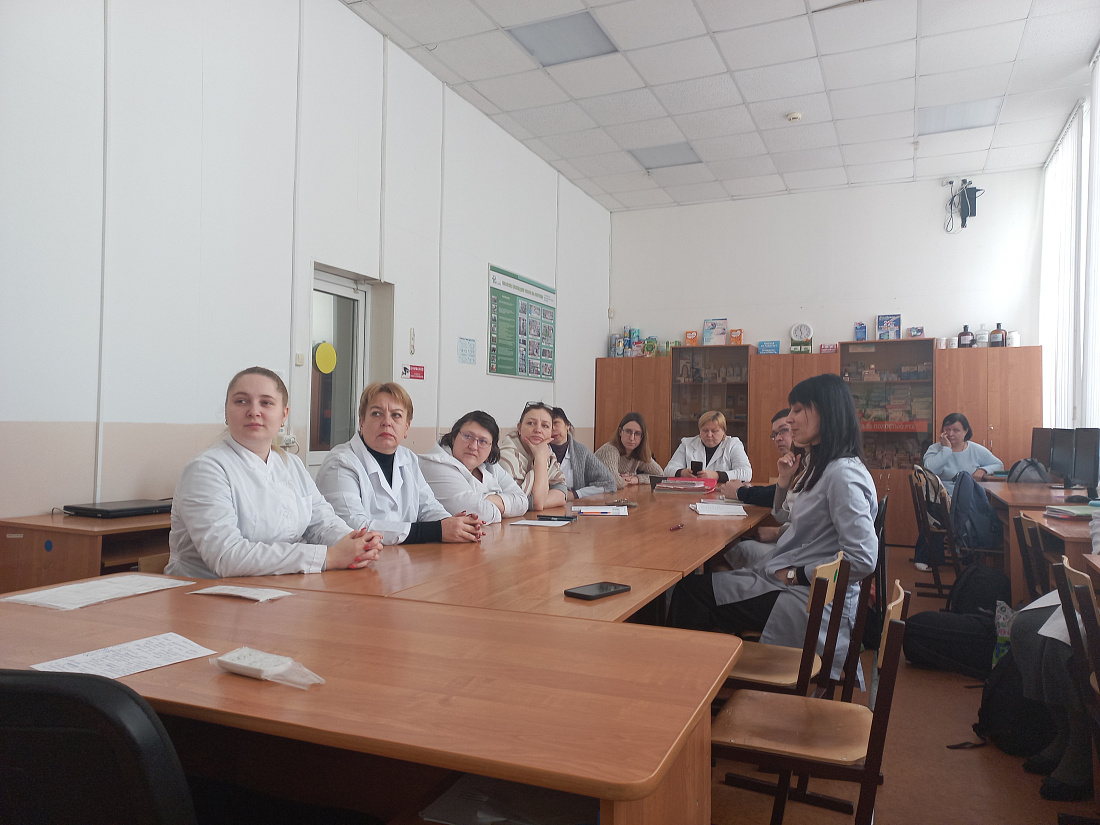 Занятие в школе педагогического мастерства