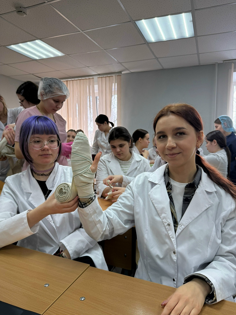Декада  специальностей «Сестринское дело», «Лечебное дело» и «Медицинский массаж». Профессионально - ориентированный мастер-класс «Мастерская старшекурсника»