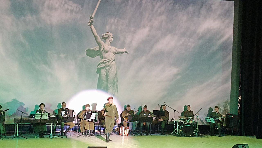 Студенты посетили спектакль «Василий Теркин»