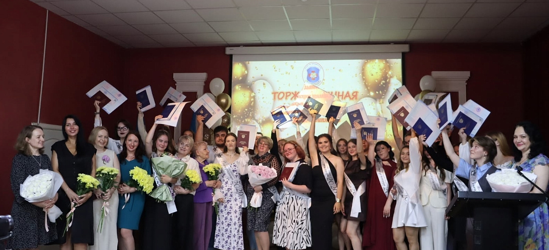 Торжественная церемония вручения дипломов прошла в Ульяновском фармацевтическом колледже