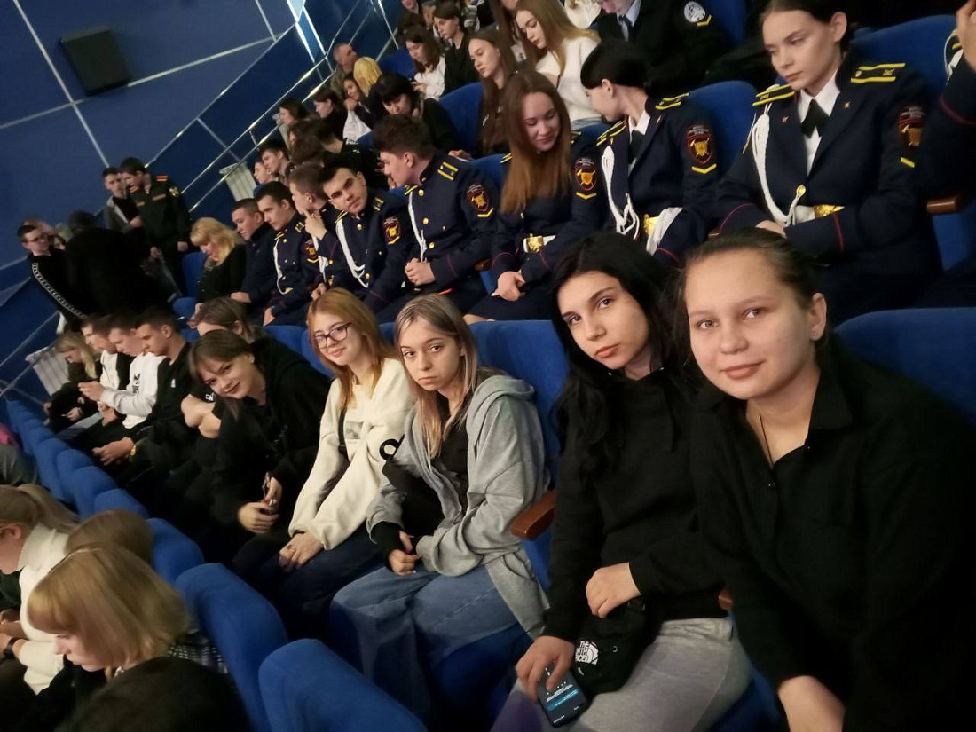 Гала-концерт, посвященный  закрытию месячника героико-патриотической работы «Отчизны верные сыны»