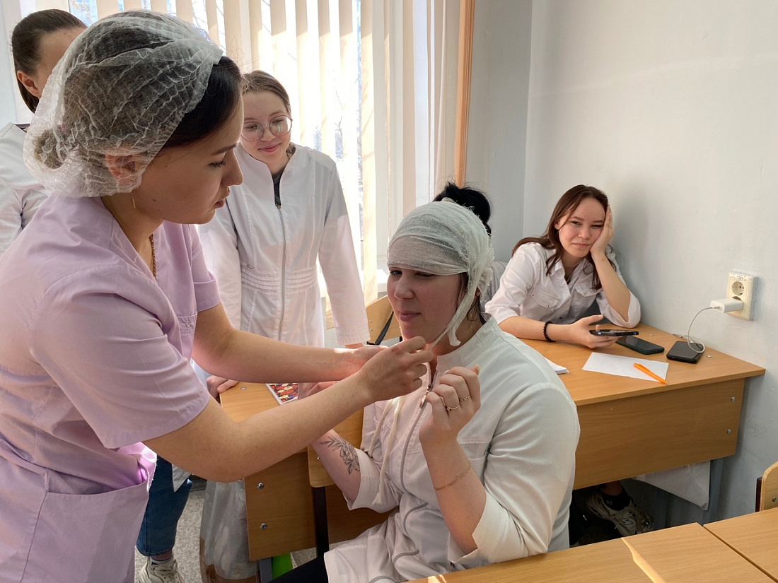 Декада специальностей «Сестринское дело» и «Лечебное дело».  Организационно-деятельная игра «Мастерская старшекурсника»